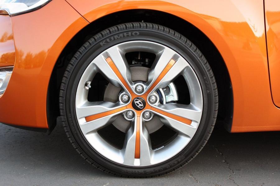  Hyundai Veloster 2011 года  (фото 97 из 184)